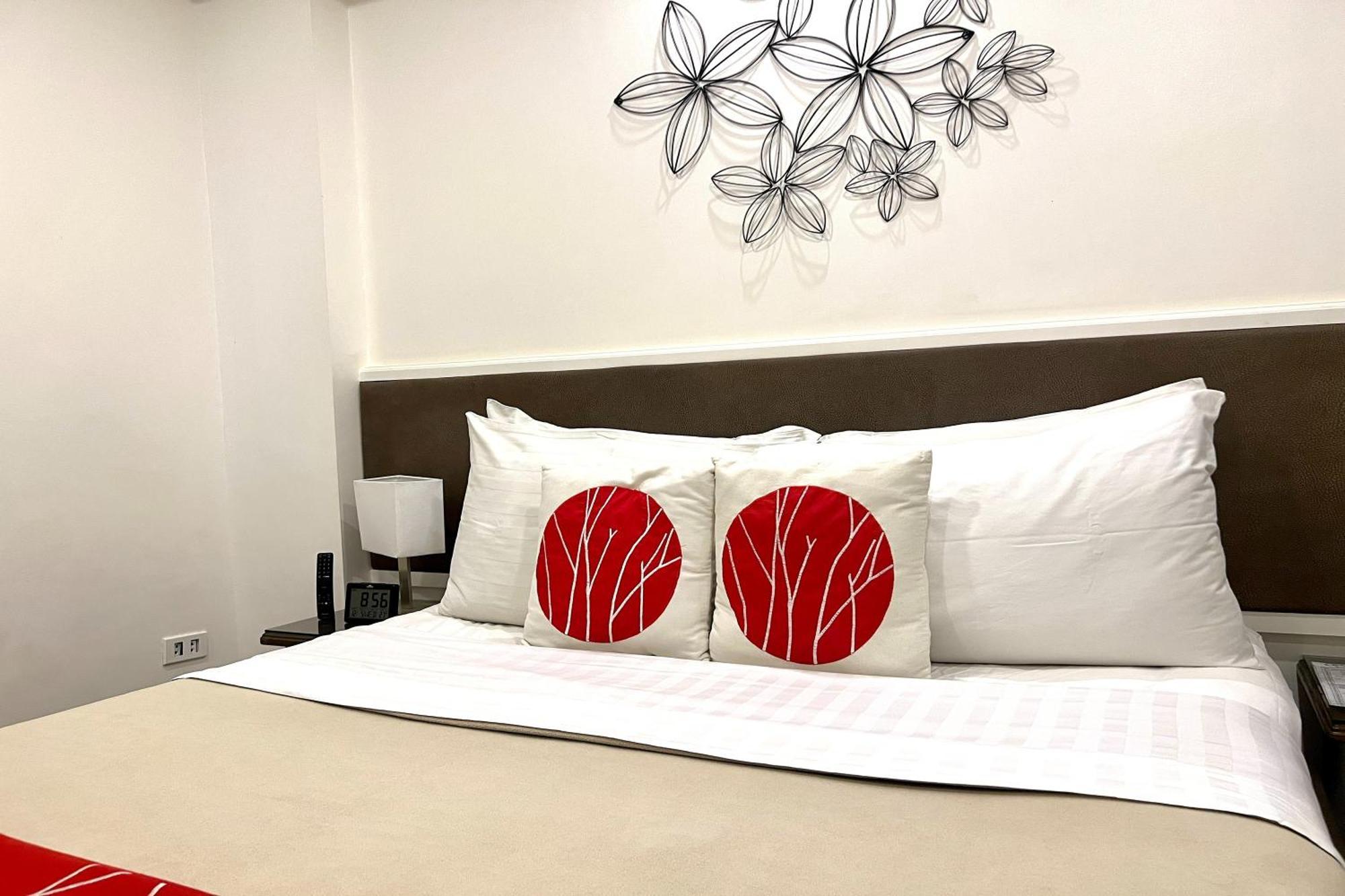 Khotel Near T3 Airport Пасай Екстер'єр фото