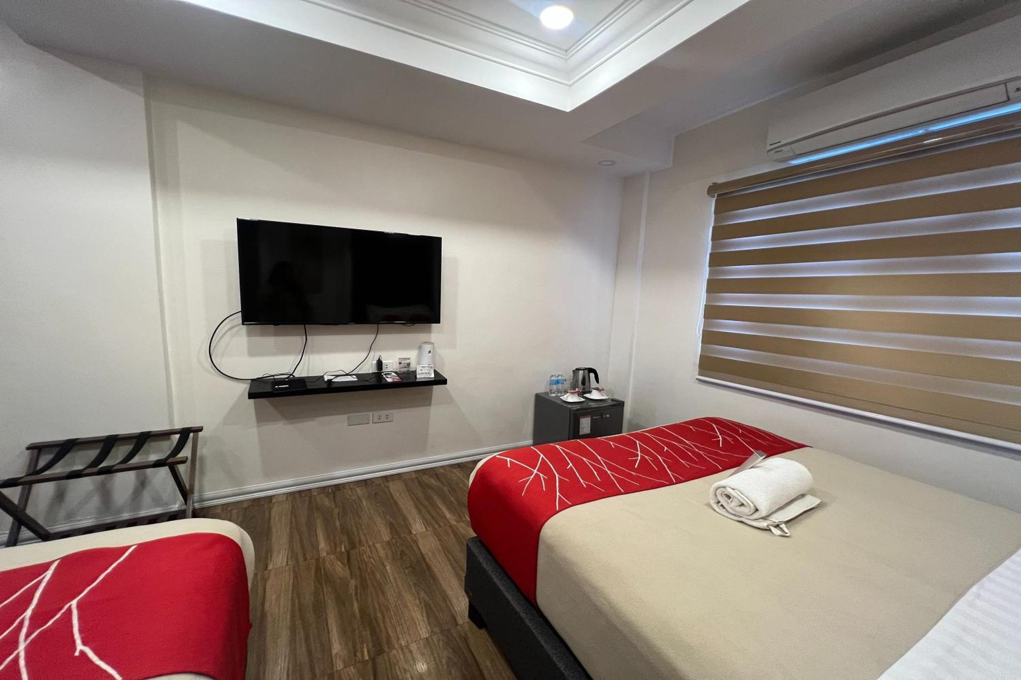 Khotel Near T3 Airport Пасай Екстер'єр фото
